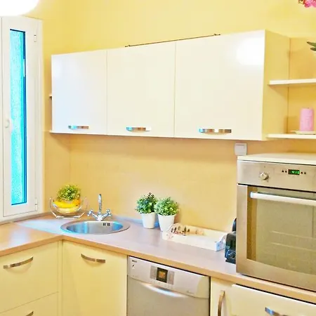 Lux Center פודגוריצה